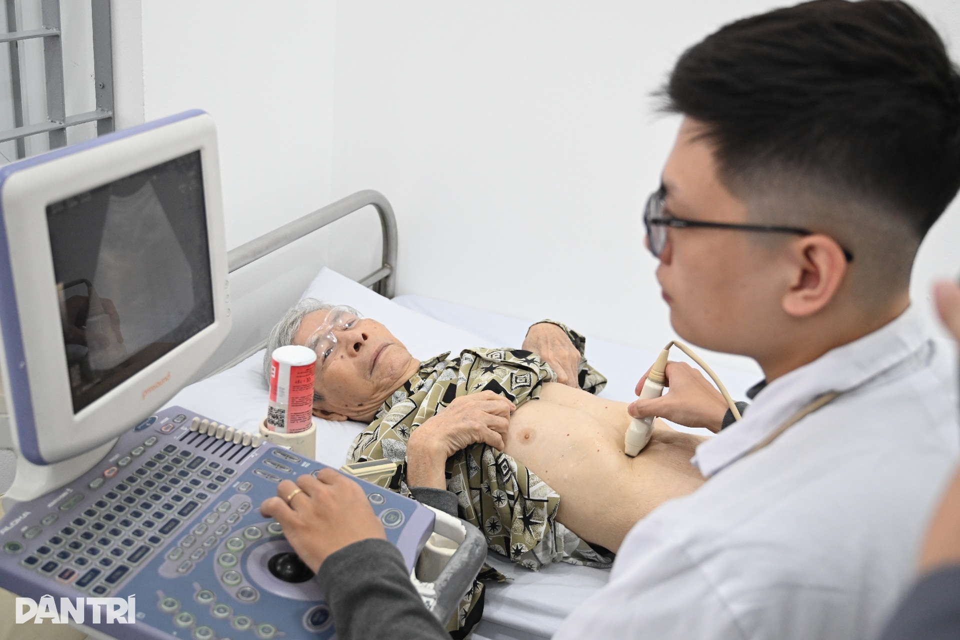 Trải nghiệm khám thông minh tại trạm y tế 4.0 đầu tiên của Hà Nội - 12