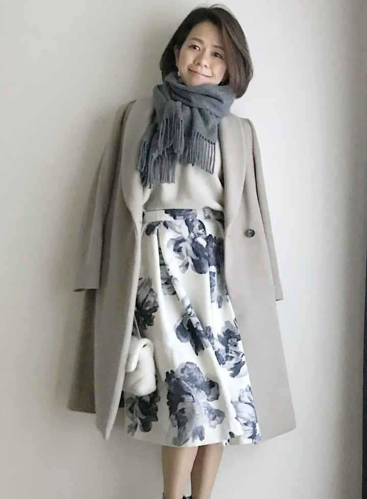 Người phụ nữ xấu xí lột xác xinh đẹp nhờ 13 năm chụp ảnh selfie để 'sửa mình'- Ảnh 3.