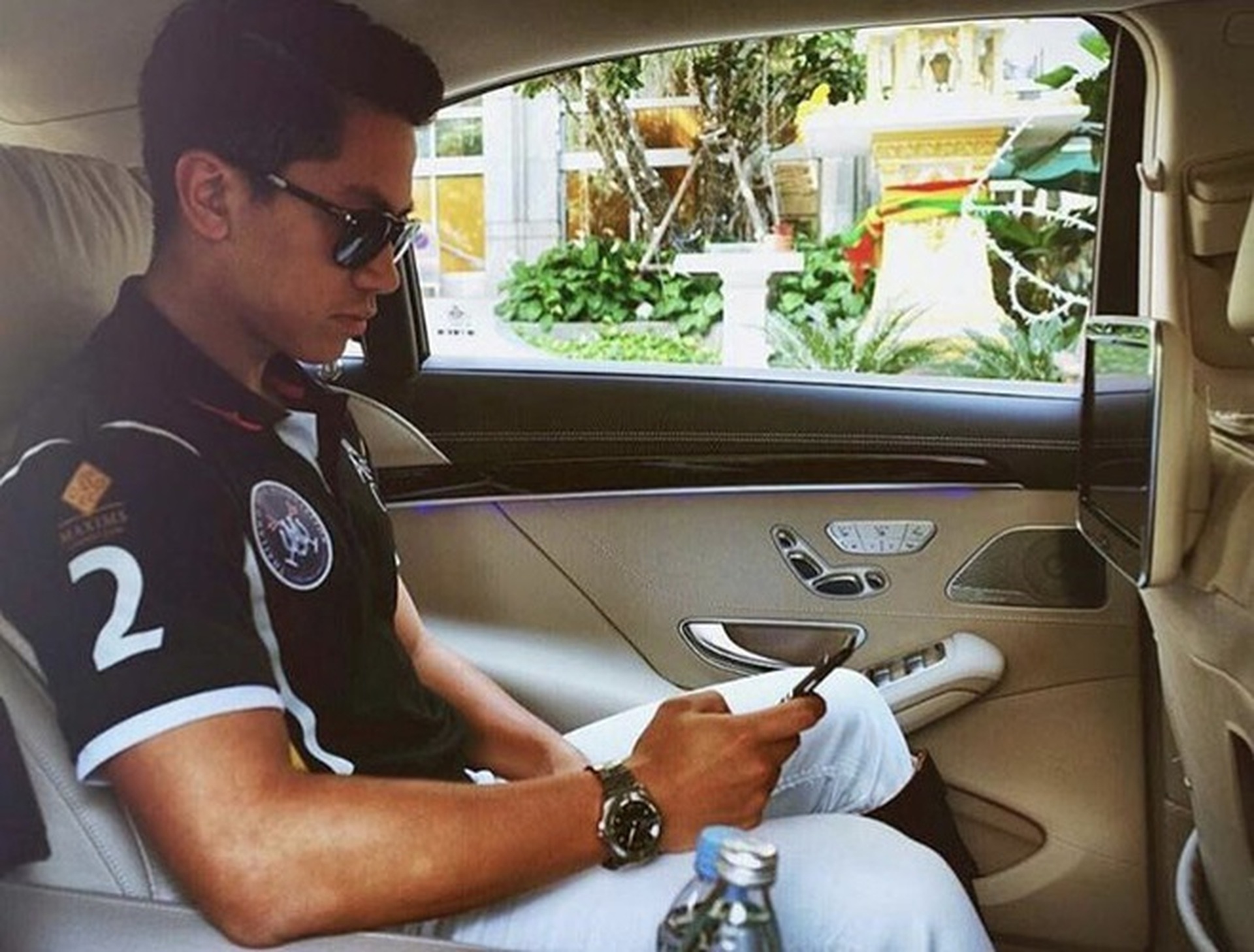 Hôn nhân của hoàng tử được khao khát nhất thế giới từng lên mạng tuyển vợ - 3