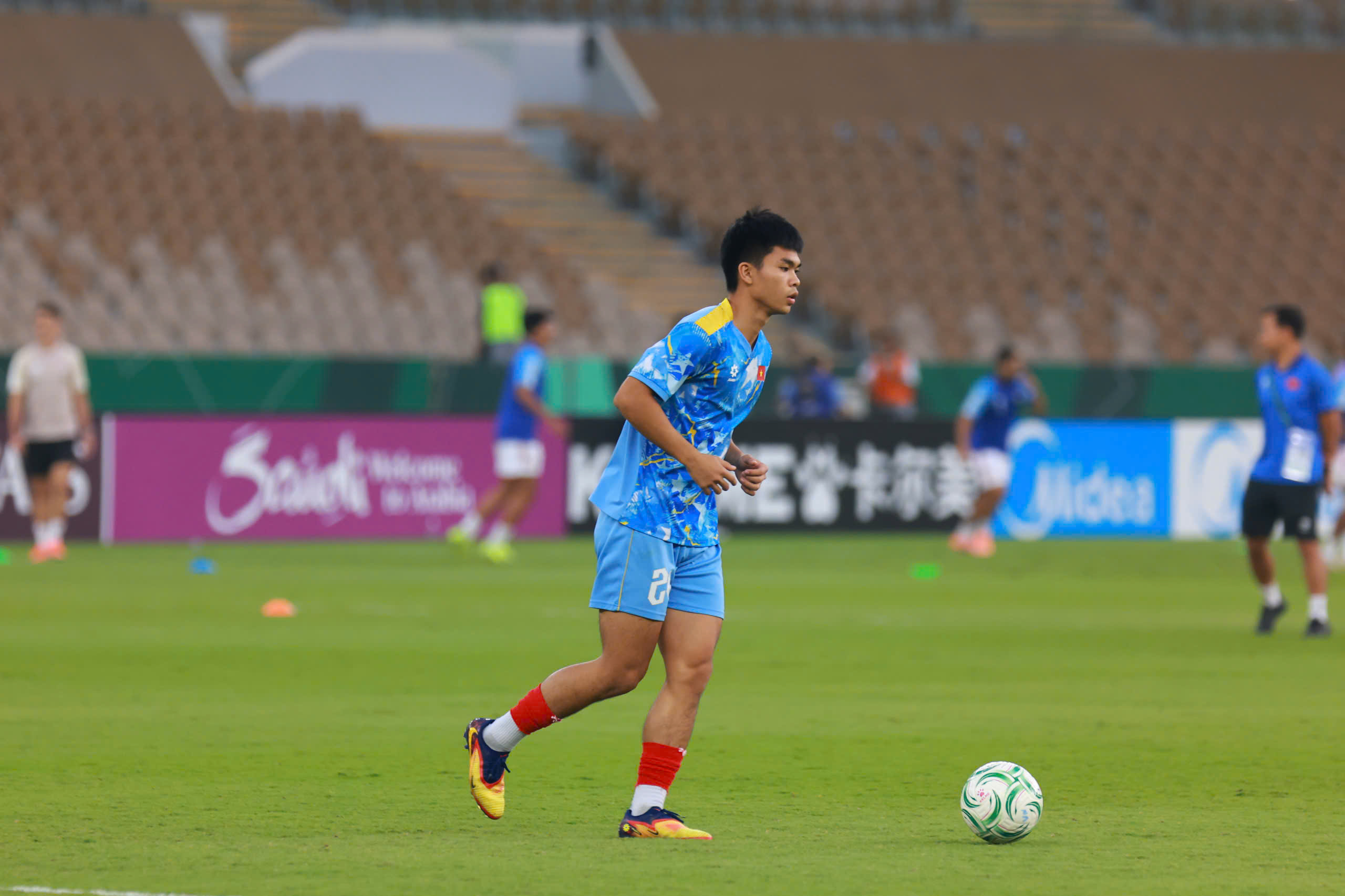 Diễn biến U23 Việt Nam 1-1 U23 UAE tại tứ kết U23 châu Á: 3 phút, 2 bàn thắng được ghi kịch tính- Ảnh 2.