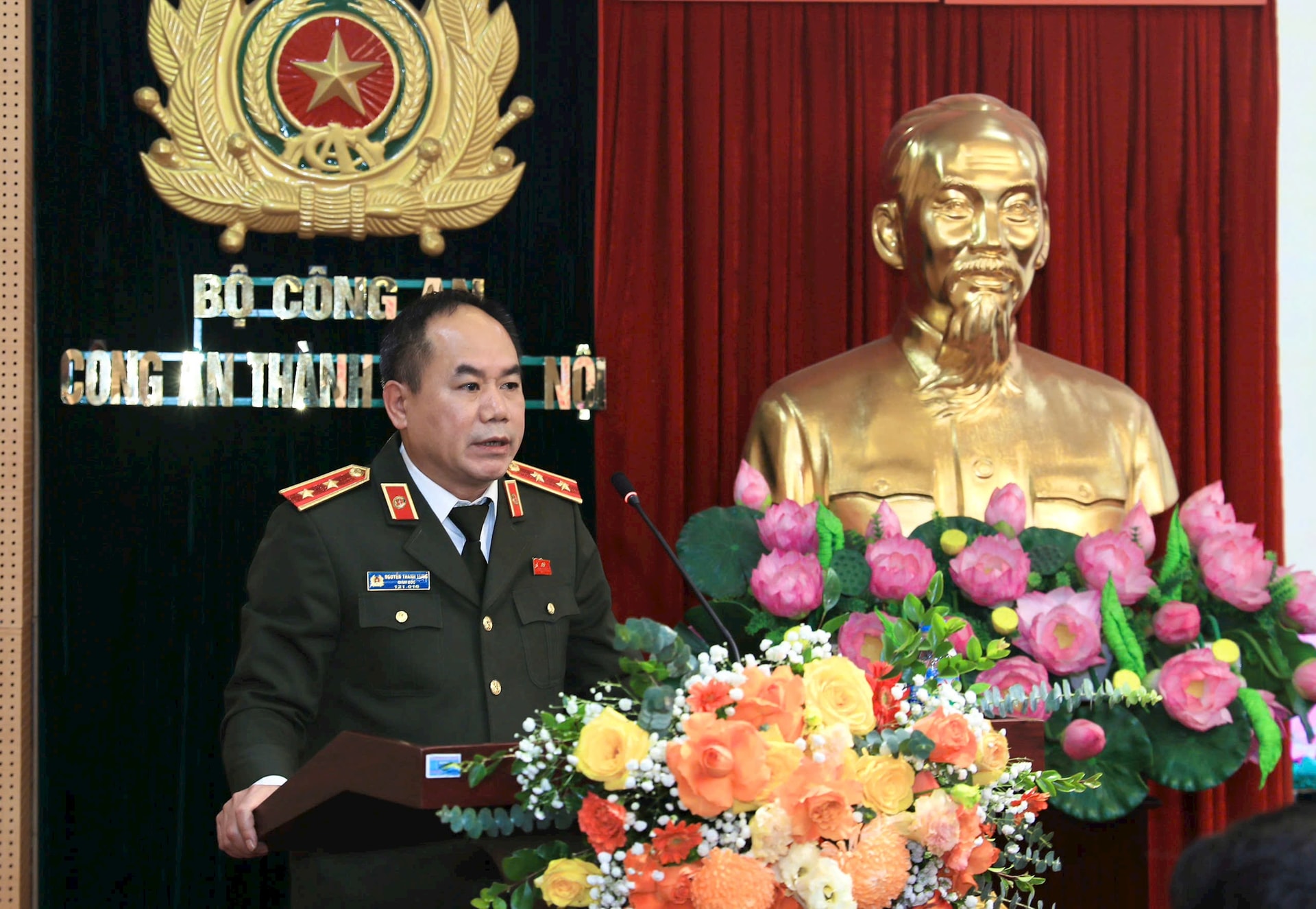 Bí thư Hà Nội: Công bố công khai biện pháp xử lý phạt nguội để người dân biết - Ảnh 2.