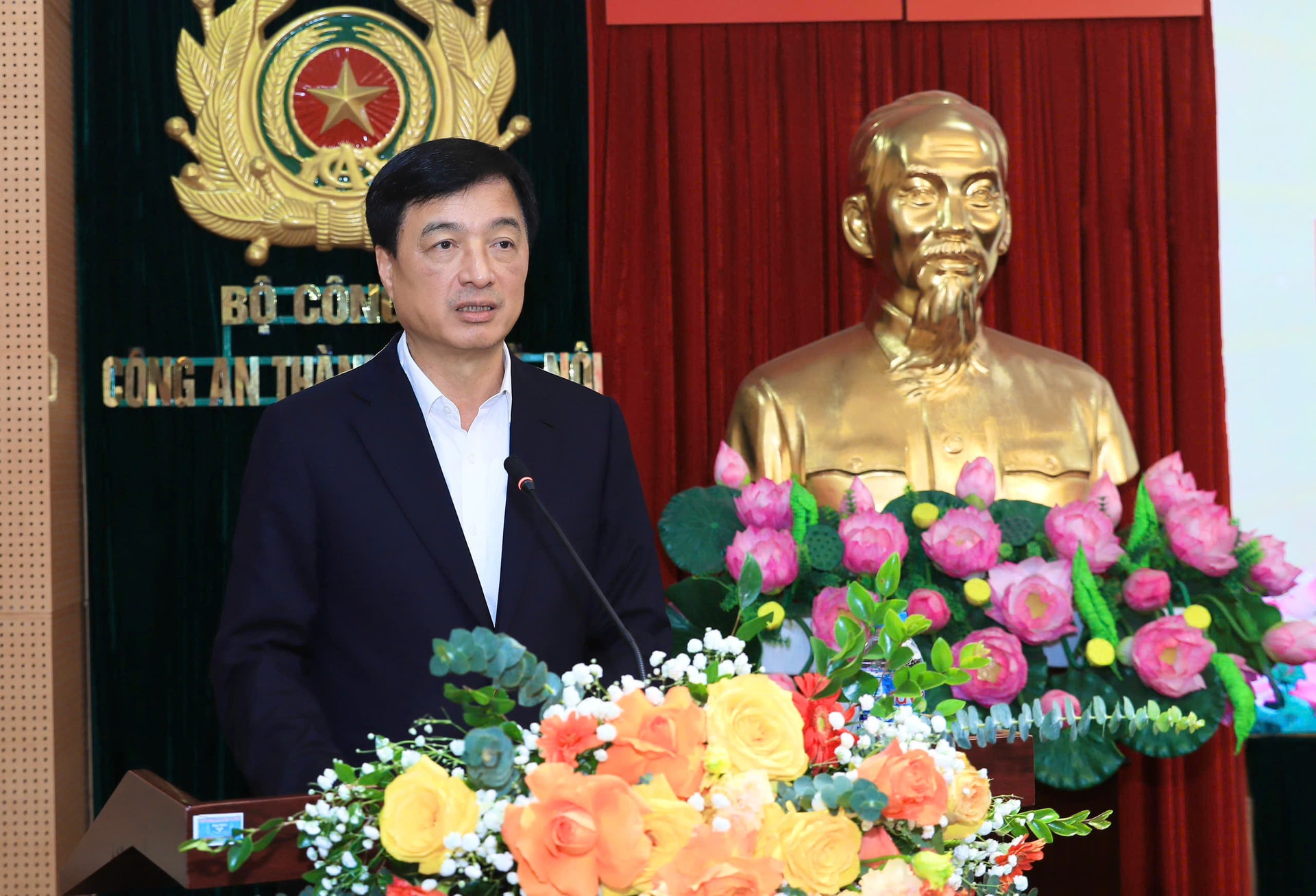 Bí thư Hà Nội: Công bố công khai biện pháp xử lý phạt nguội để người dân biết - Ảnh 4.