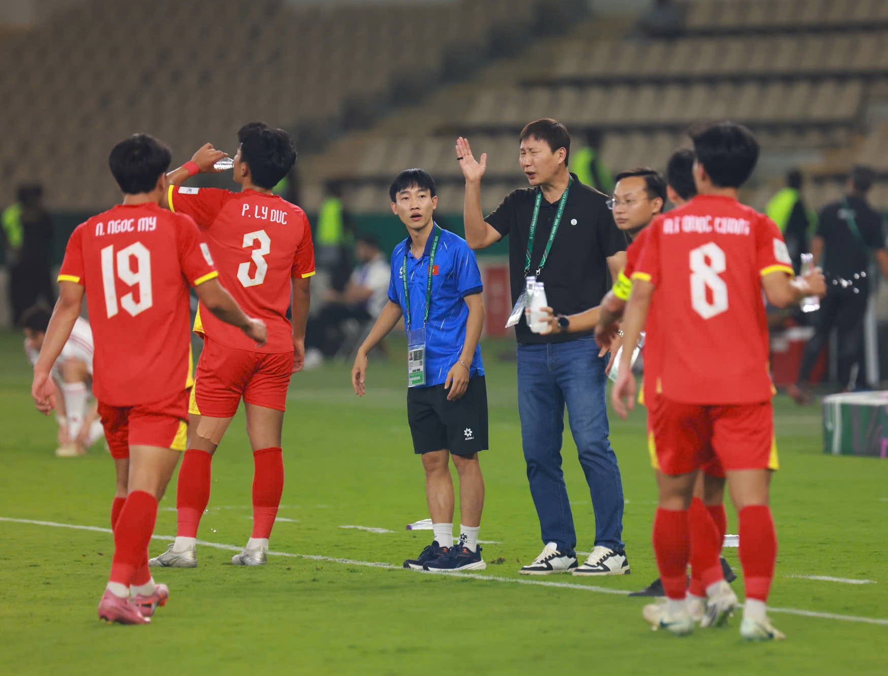 Phép màu HLV Kim Sang-sik giúp U.23 Việt Nam thăng hoa tuyệt đối, VFF thưởng lớn vé bán kết- Ảnh 2.