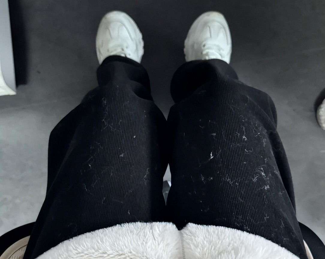 Đừng mua 4 kiểu quần áo này: Dìm dáng thê thảm, kém sang thôi nhé- Ảnh 3.