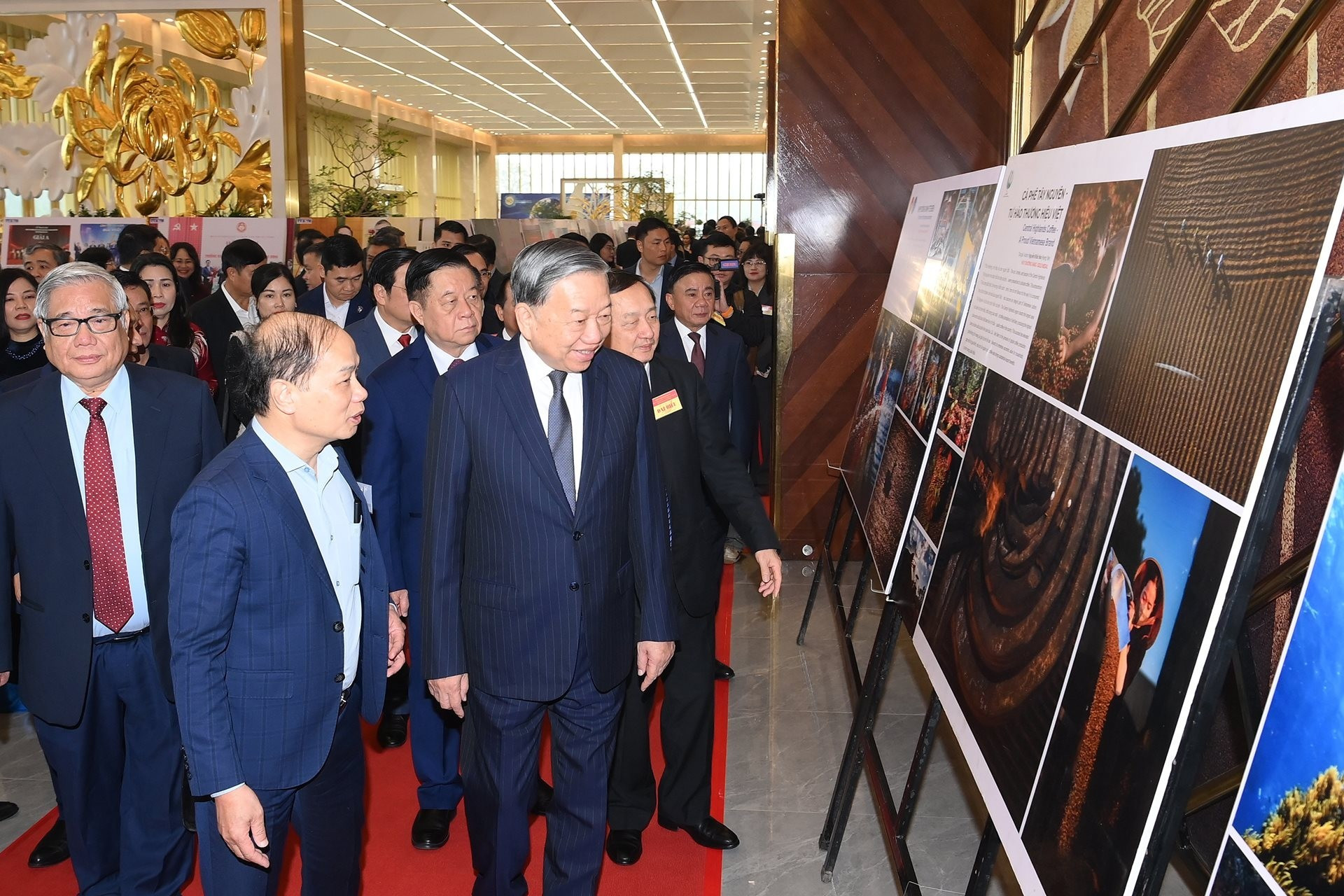 Khơi dậy tinh thần yêu nước trong Đại hội Đảng: Thắng lợi mục tiêu chiến lược mới - Ảnh 4.