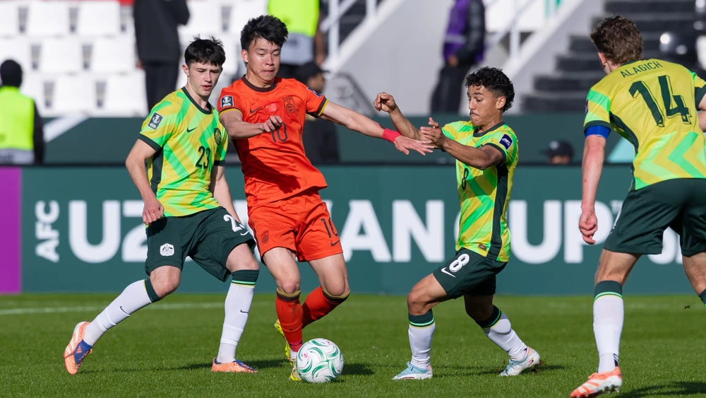 dem-nay-u-23-viet-nam-cho-can-trung-quoc-hoac-uzbekistan-o-ban-ket (1).jpg