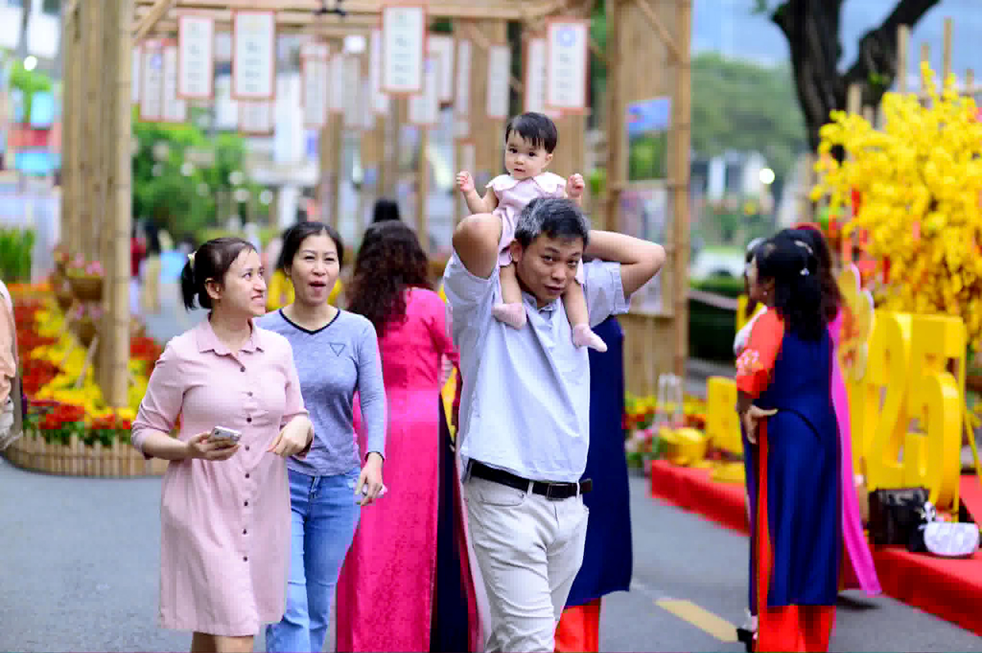 hạnh phúc - Ảnh 2.