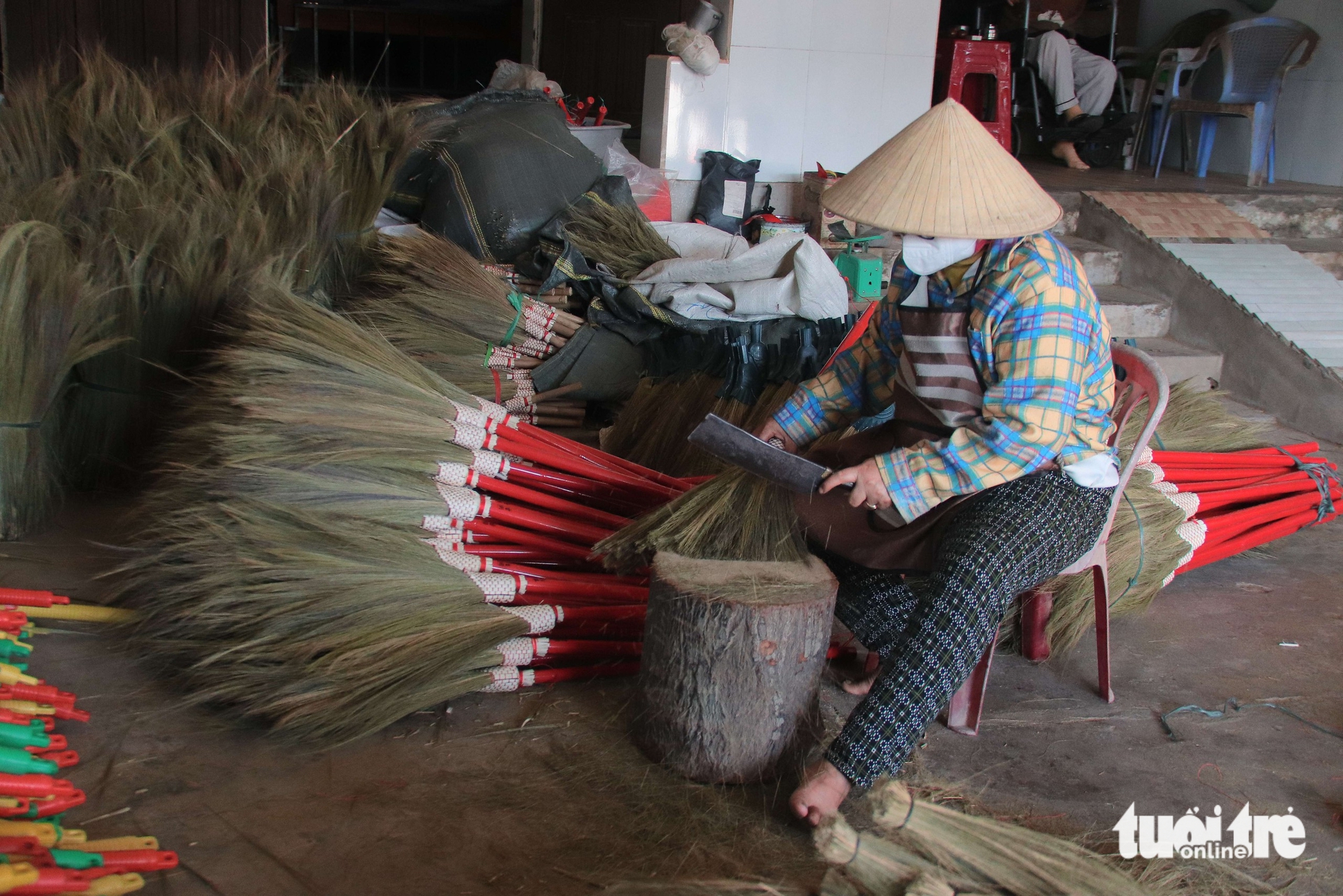 chổi đót - Ảnh 2.