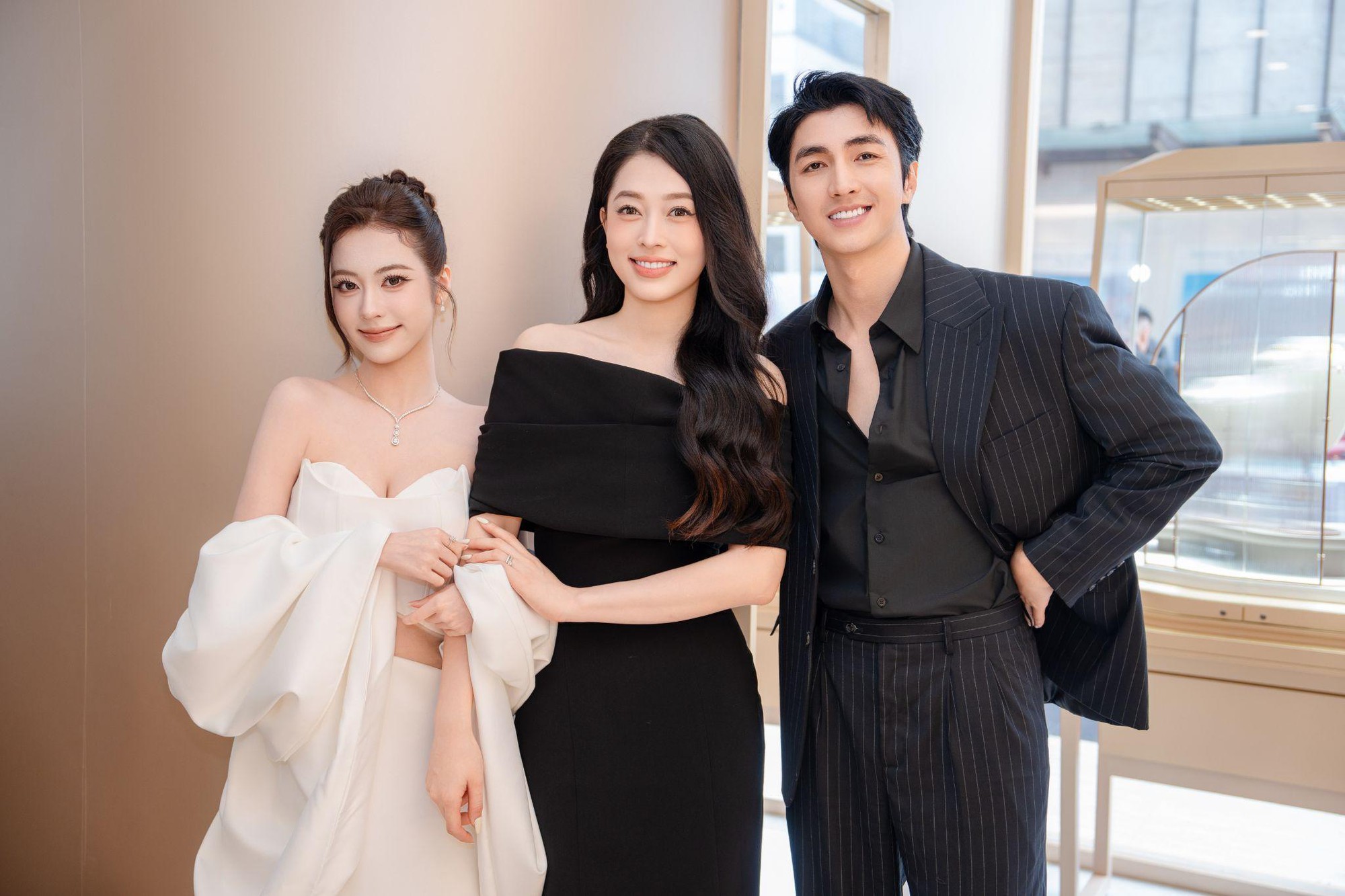 Lukfook Jewellery chính thức đổ bộ Việt Nam, khai trương đồng loạt 5 cửa hàng- Ảnh 4.