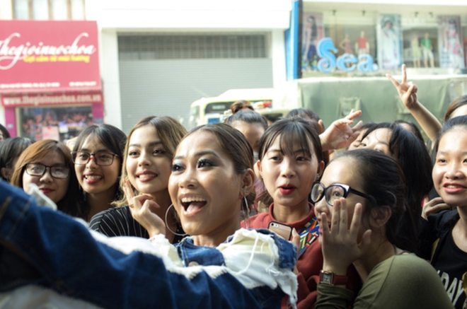 Hot girl hạt tiêu từng là biểu tượng của tất cả con gái năm 2016, giờ nhan sắc ra sao?- Ảnh 18.