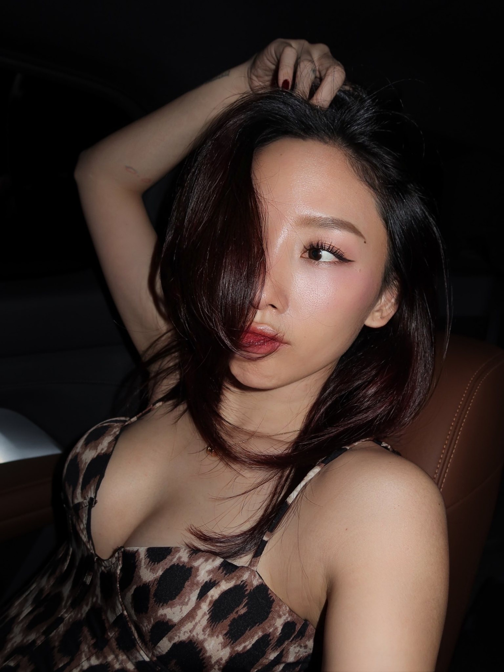 Tóc Tiên trước ly hôn: Im lặng trước tin đồn đời tư, gợi cảm trên sân khấu - 4