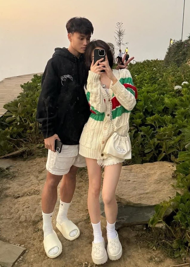 Gu mặc đời thường của hậu vệ Phạm Minh Phúc - 11