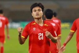 Cha cầu thủ Minh Phúc: 'Tôi từng cấm con đá bóng'