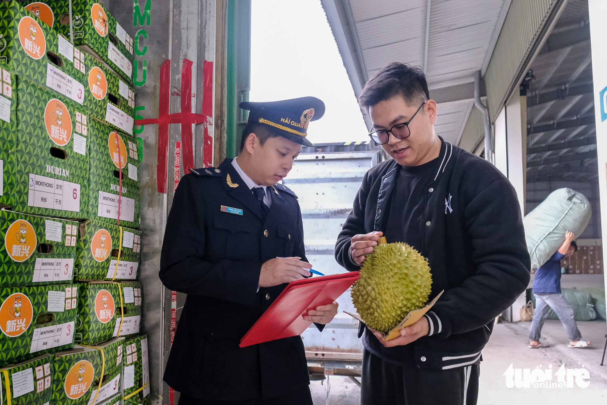 cửa khẩu - Ảnh 2.