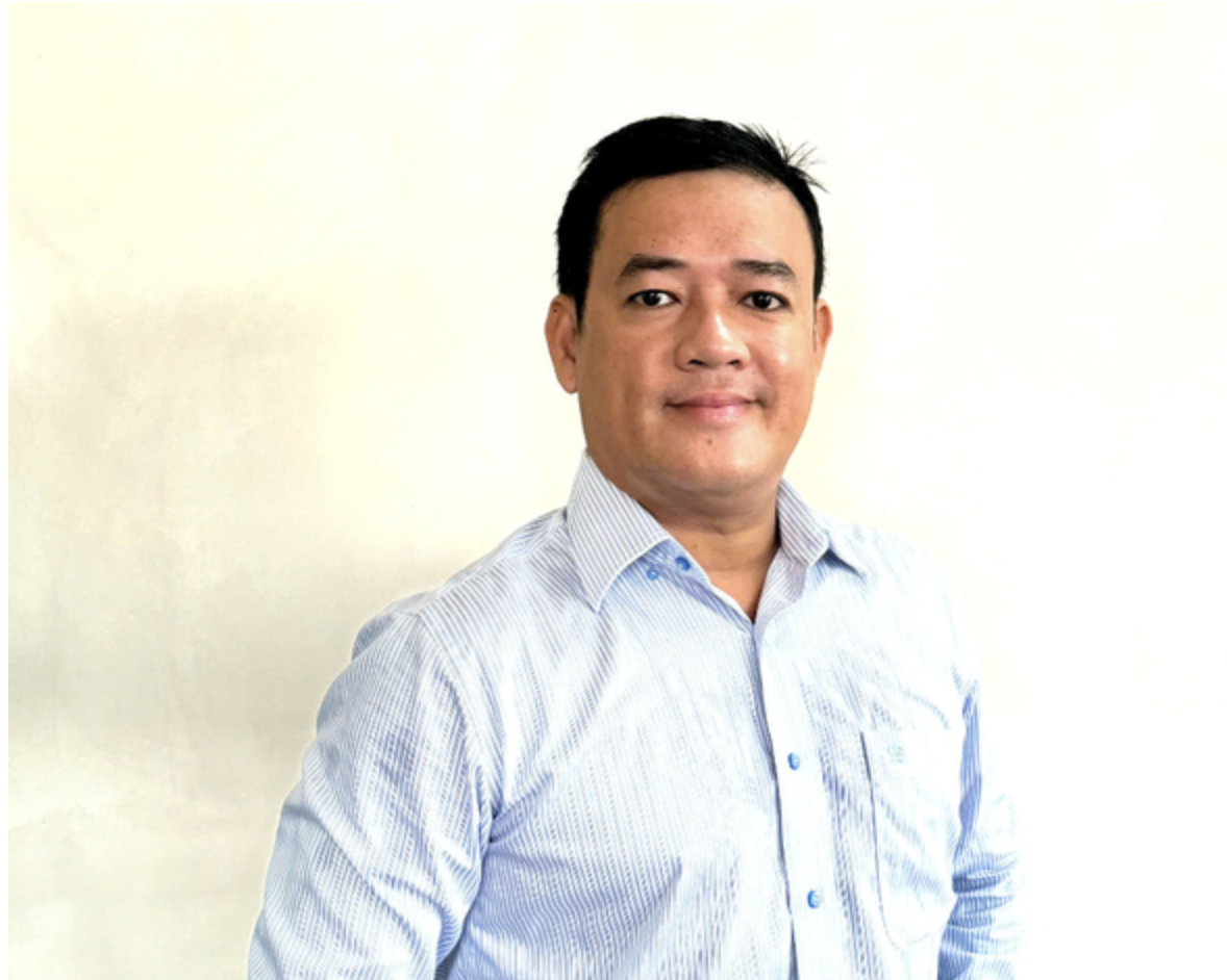 Giá vàng thế giới liên tục biến động, vì sao giá vàng trong nước vẫn 