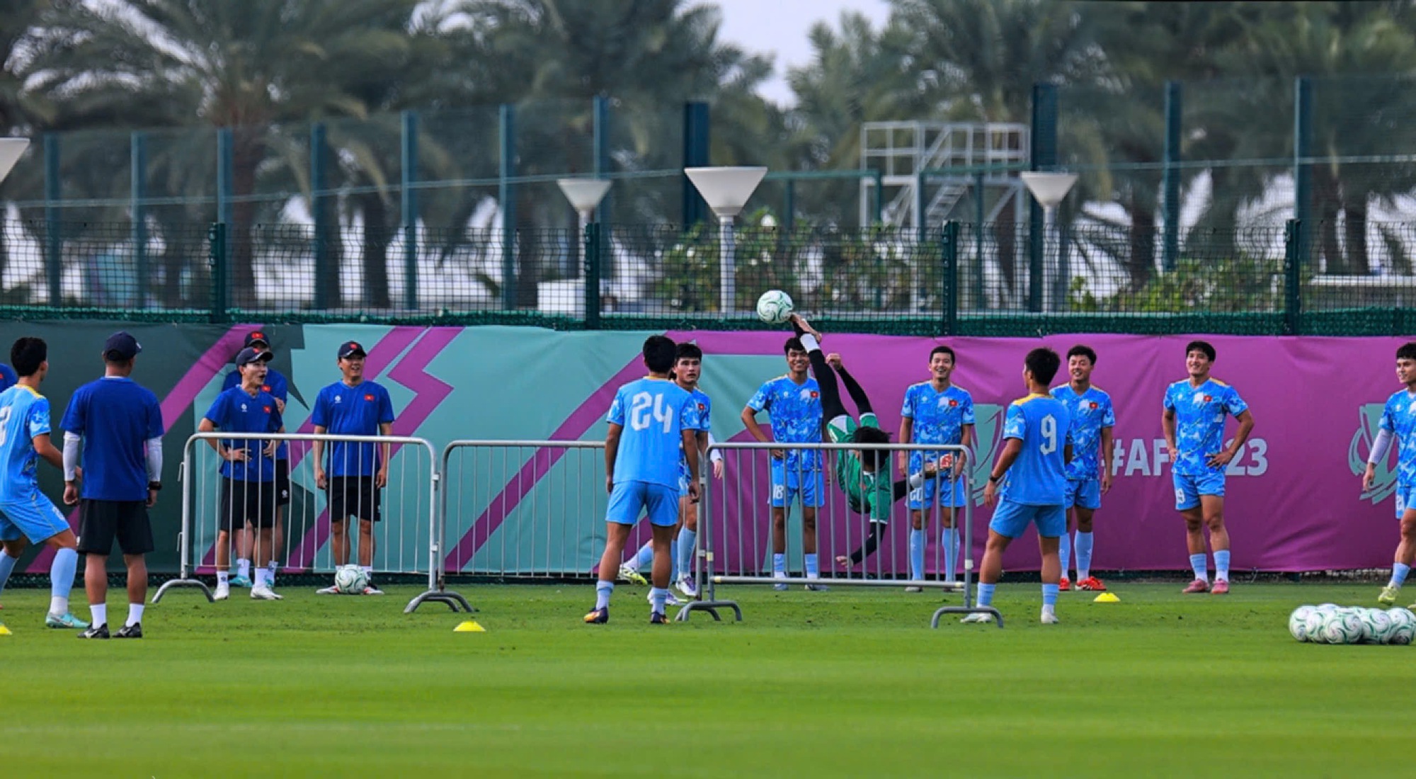 Không ai chấn thương hay đau ốm, U.23 Việt Nam đón nhận tin vui truớc tứ kết châu Á- Ảnh 3.