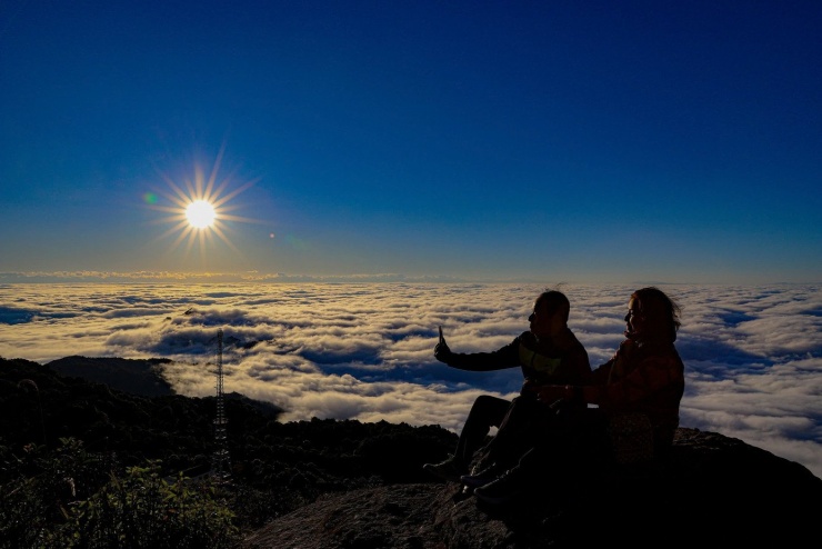 Chính quyền địa phương đã đưa khu vực này vào danh mục điểm du lịch sinh thái - văn hóa cộng đồng, nằm trong quy hoạch phát triển du lịch của tỉnh Hà Giang (cũ). Ở đây, ngày 21/4/2021, Trung tâm Phát sóng Quốc gia chính thức được khánh thành và đưa vào sử dụng. Công trình phát sóng quan trọng phục vụ hơn 2,1 triệu người dân ở nhiều địa phương miền núi phía Bắc.