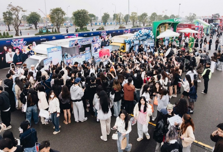 Hàng chục nghìn người đổ về Đông Anh - 9