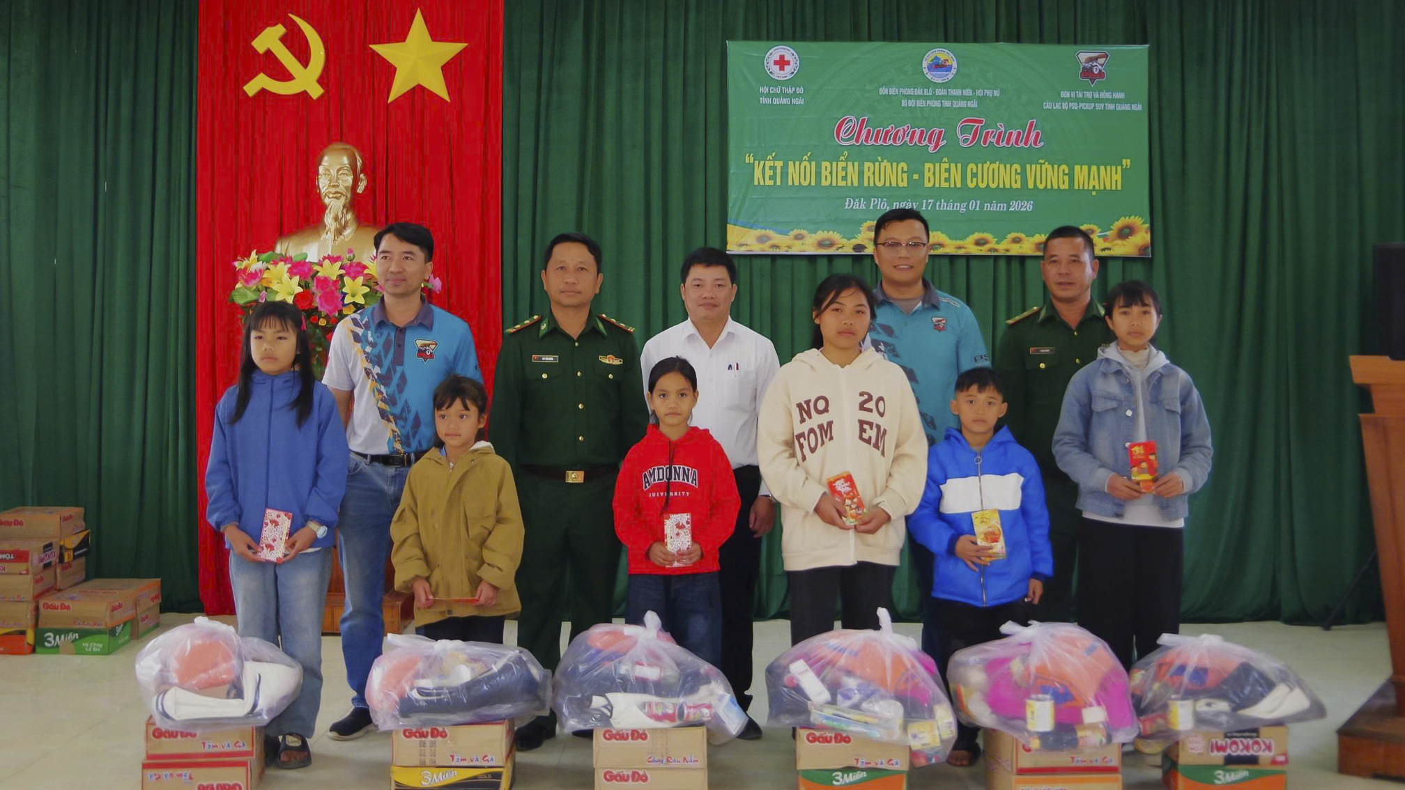 'Kết nối biển - rừng' tiếp sức đồng bào biên giới Đăk Plô- Ảnh 3.