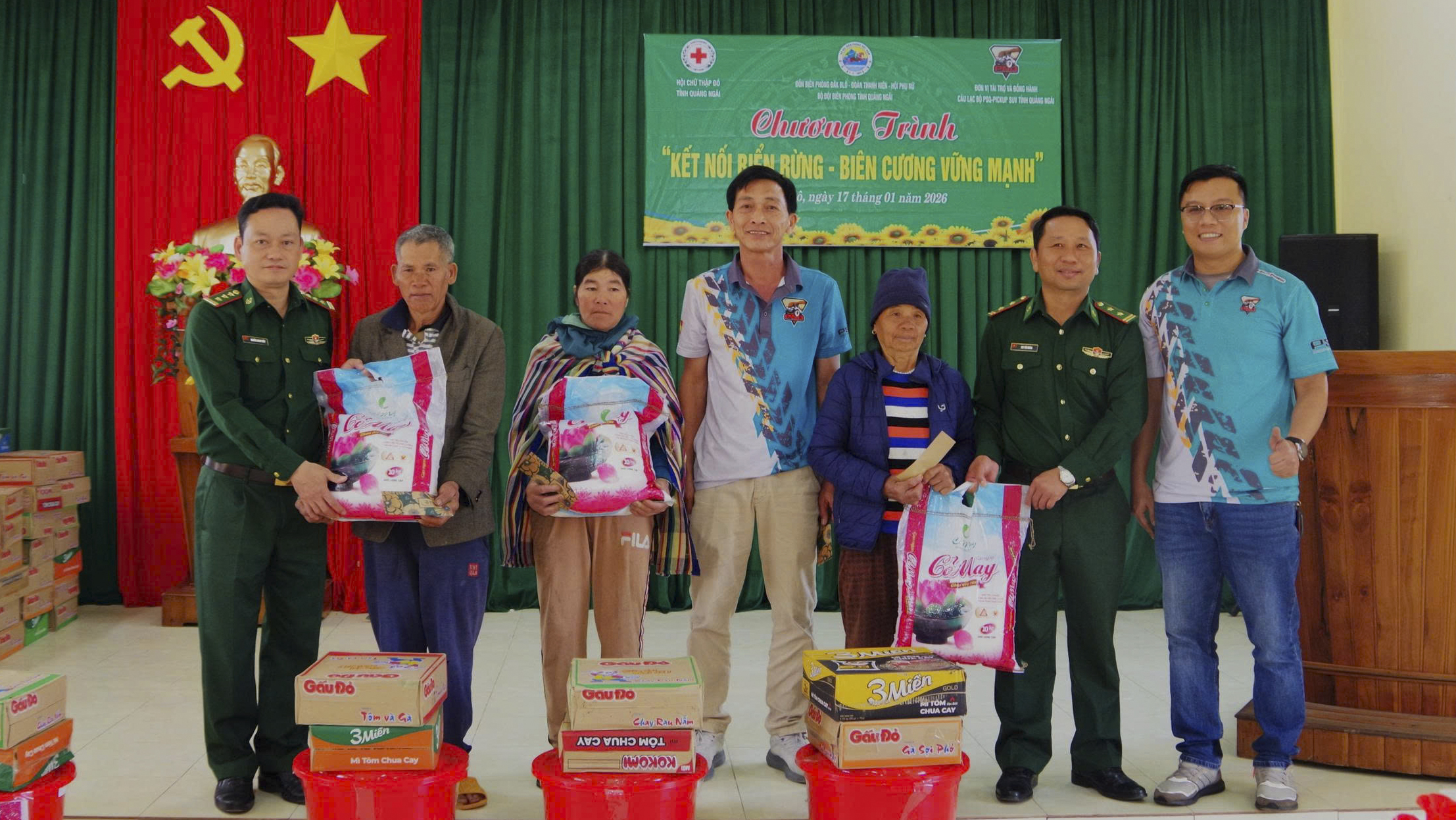 'Kết nối biển - rừng' tiếp sức đồng bào biên giới Đăk Plô- Ảnh 2.