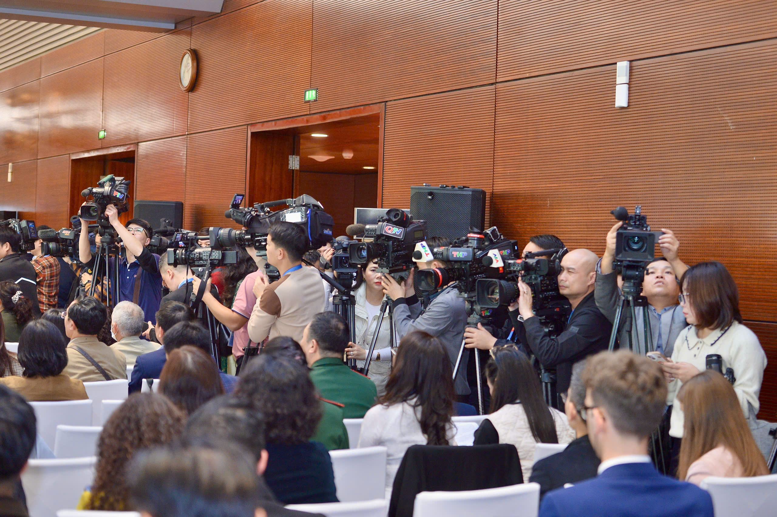 Bồi đắp niềm tin và khát vọng phát triển đất nước phồn vinh, văn minh, hạnh phúc- Ảnh 2.