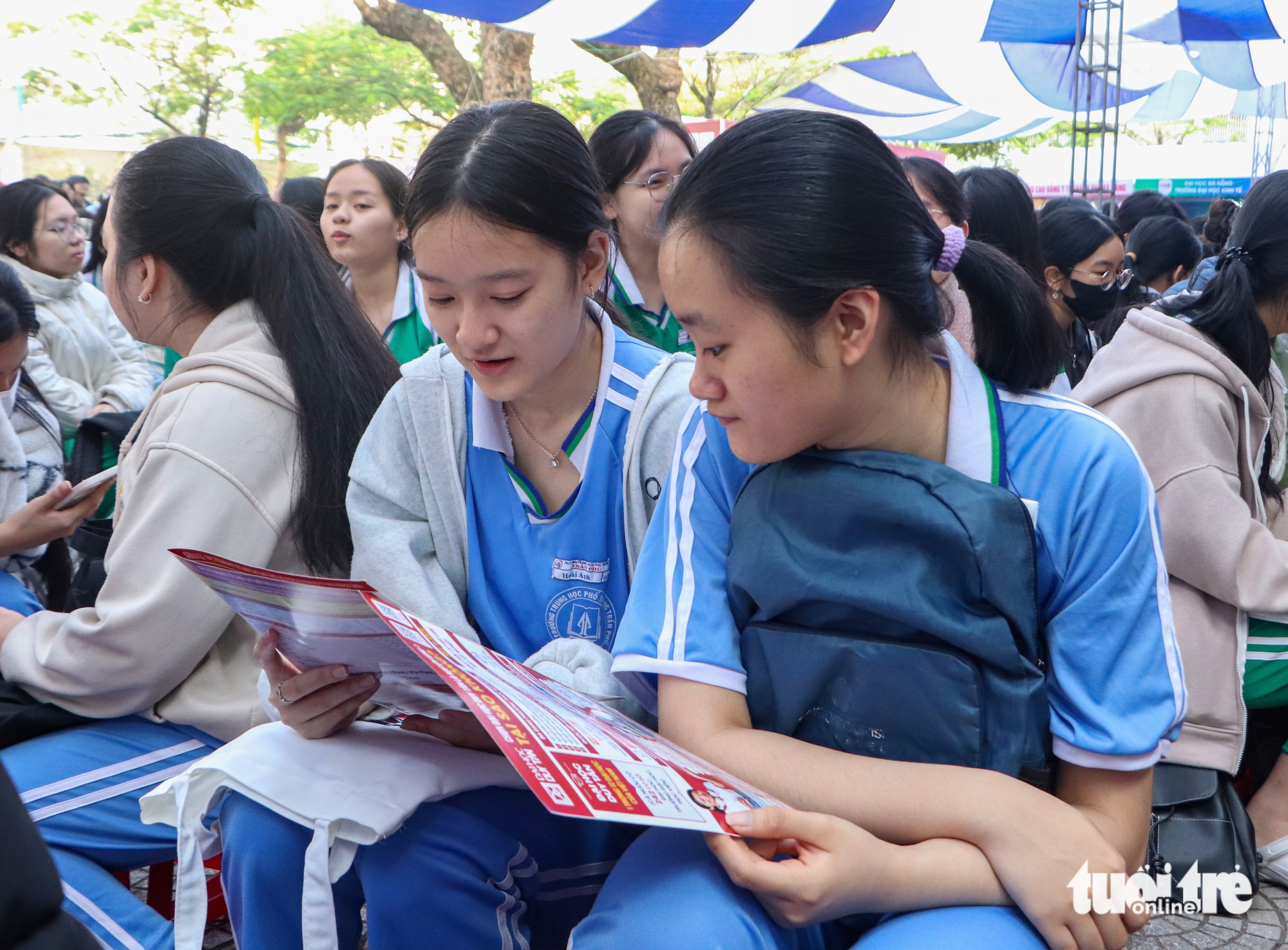 tư vấn tuyển sinh - Ảnh 2.