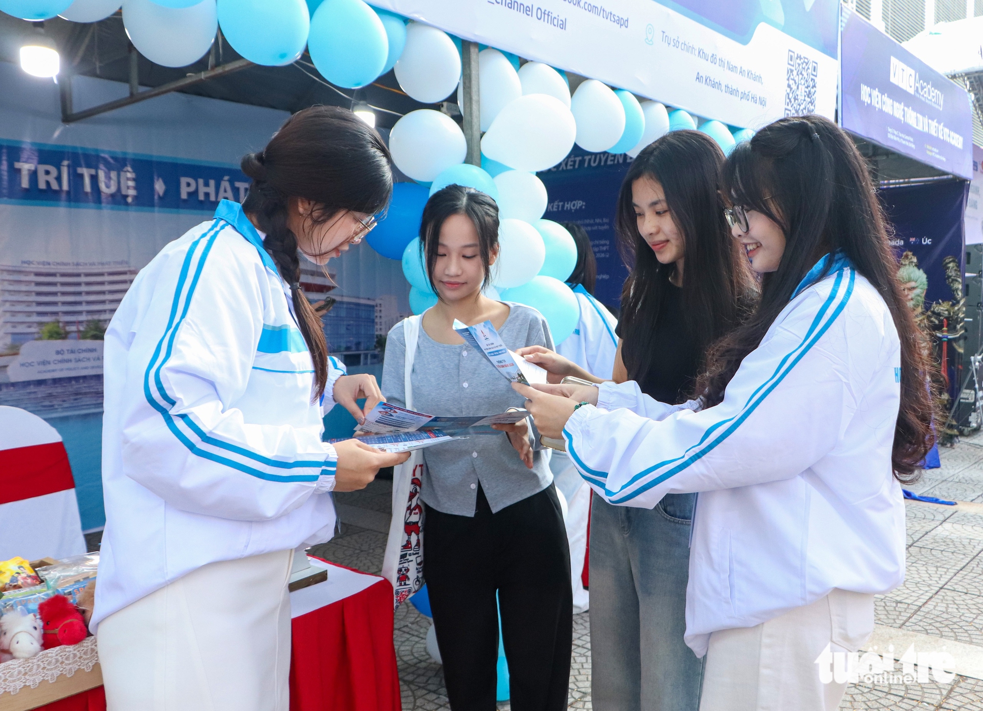 tư vấn tuyển sinh - Ảnh 6.