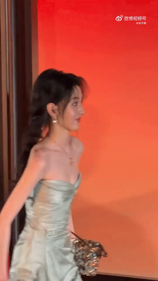 Hoảng hồn “em gái quốc dân” gầy trơ xương đến đáng sợ, phí cả gương mặt trời ban- Ảnh 6.