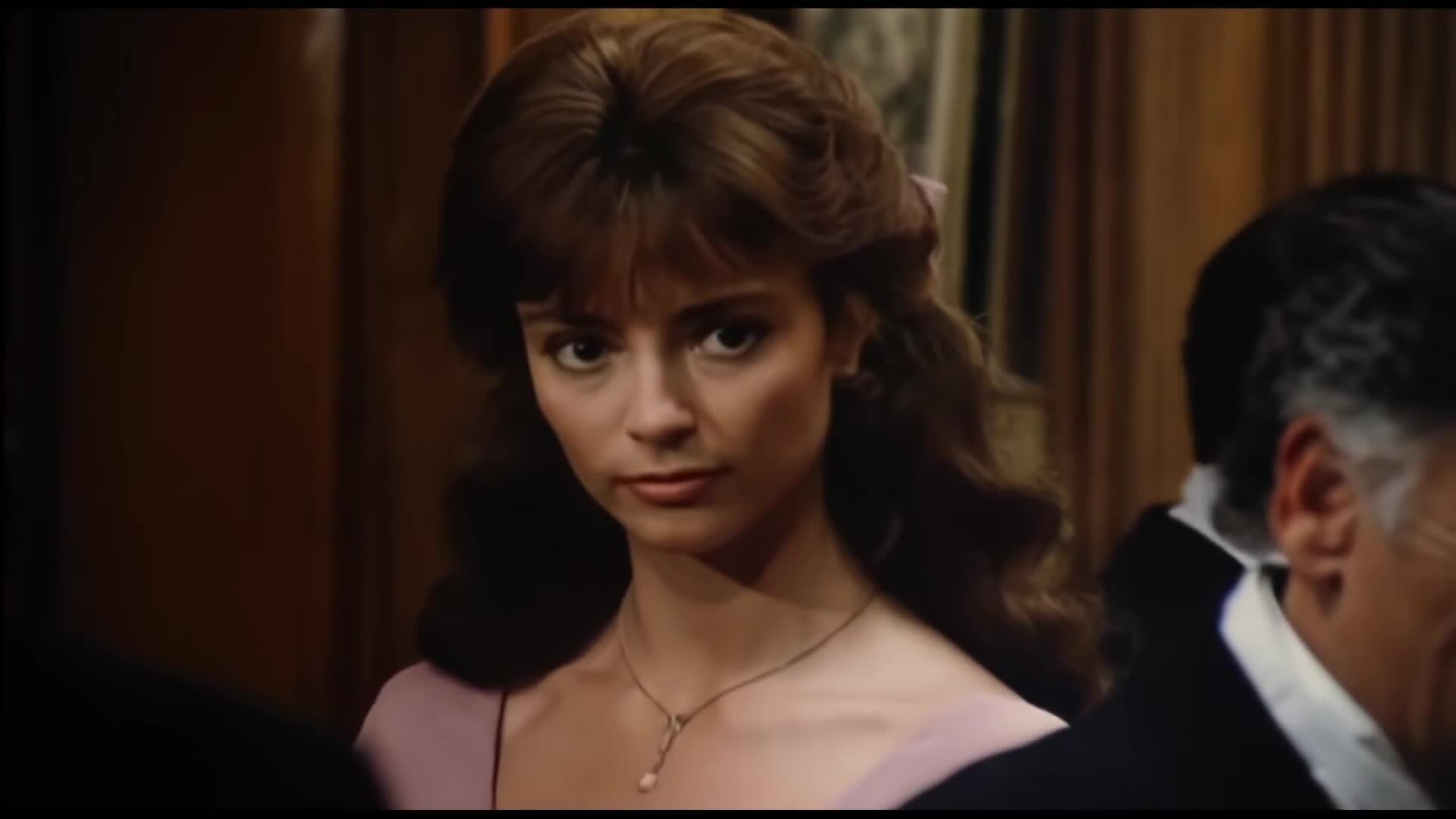 Trích đoạn trong phim "Tiếng chim hót trong bụi mận gai"