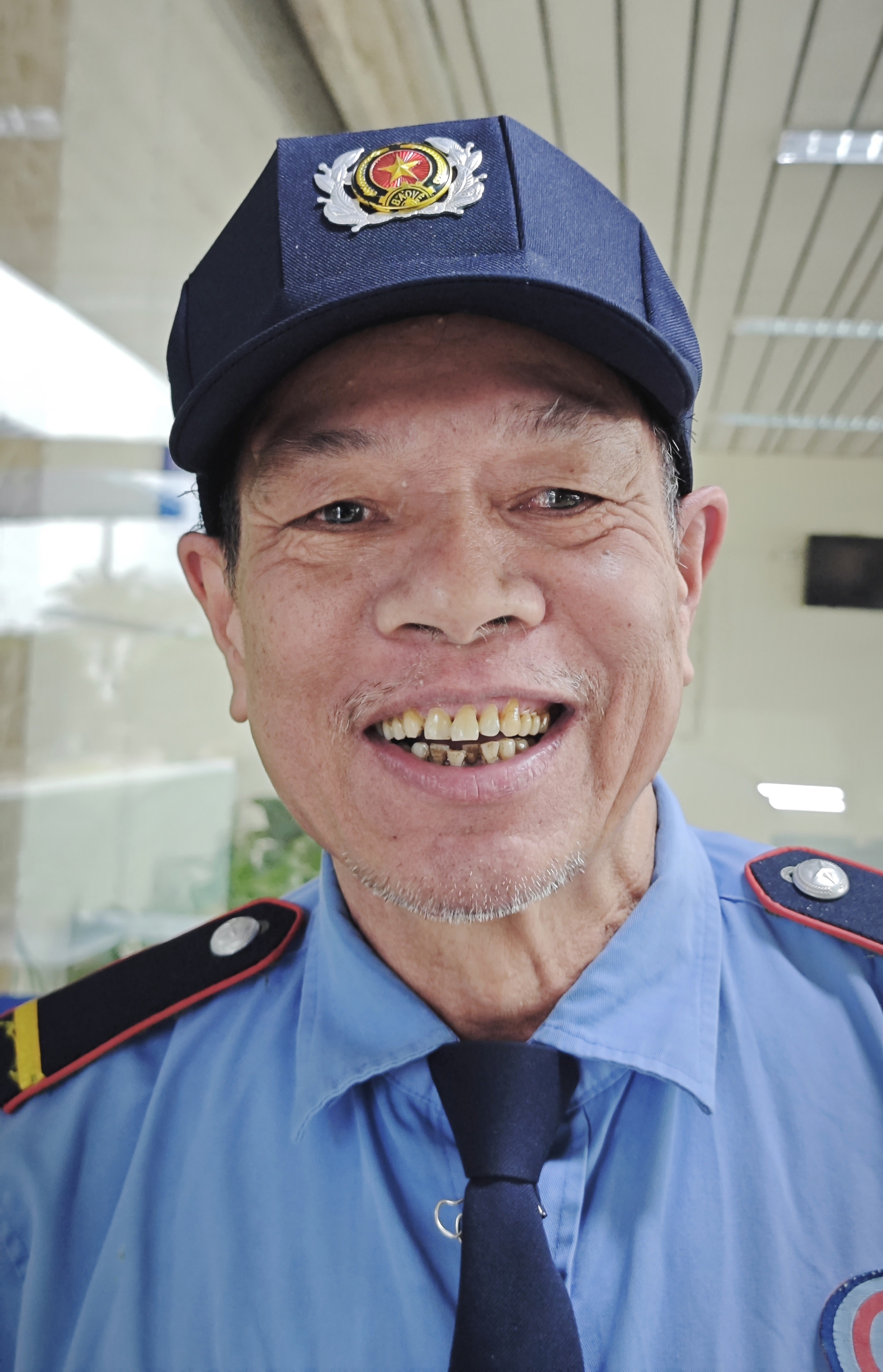 Gặp bác bảo vệ nổi đình đám sau clip hướng dẫn khám bệnh: 8 năm âm thầm của 