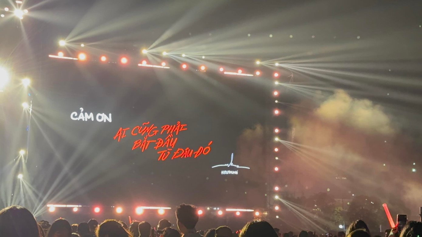 Thông báo gây bùng nổ của Hieuthuhai trong đêm nhạc dài 6 tiếng ở Đông Anh - 29