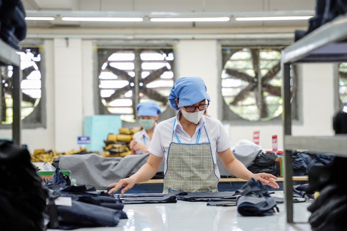 Công nhân tại một nhà máy dệt may tại Đà Nẵng. Ảnh: Nguyễn Đông