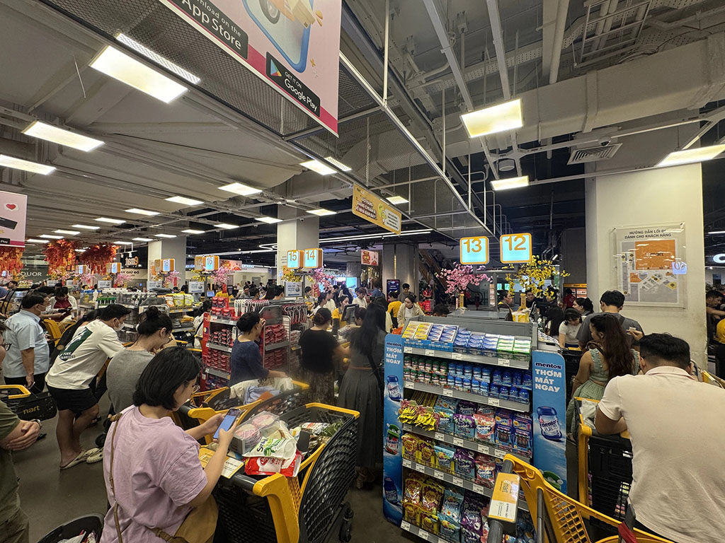 Chợ tết bắt đầu sôi động- Ảnh 3. Chợ tết bắt đầu sôi động- Ảnh 3.