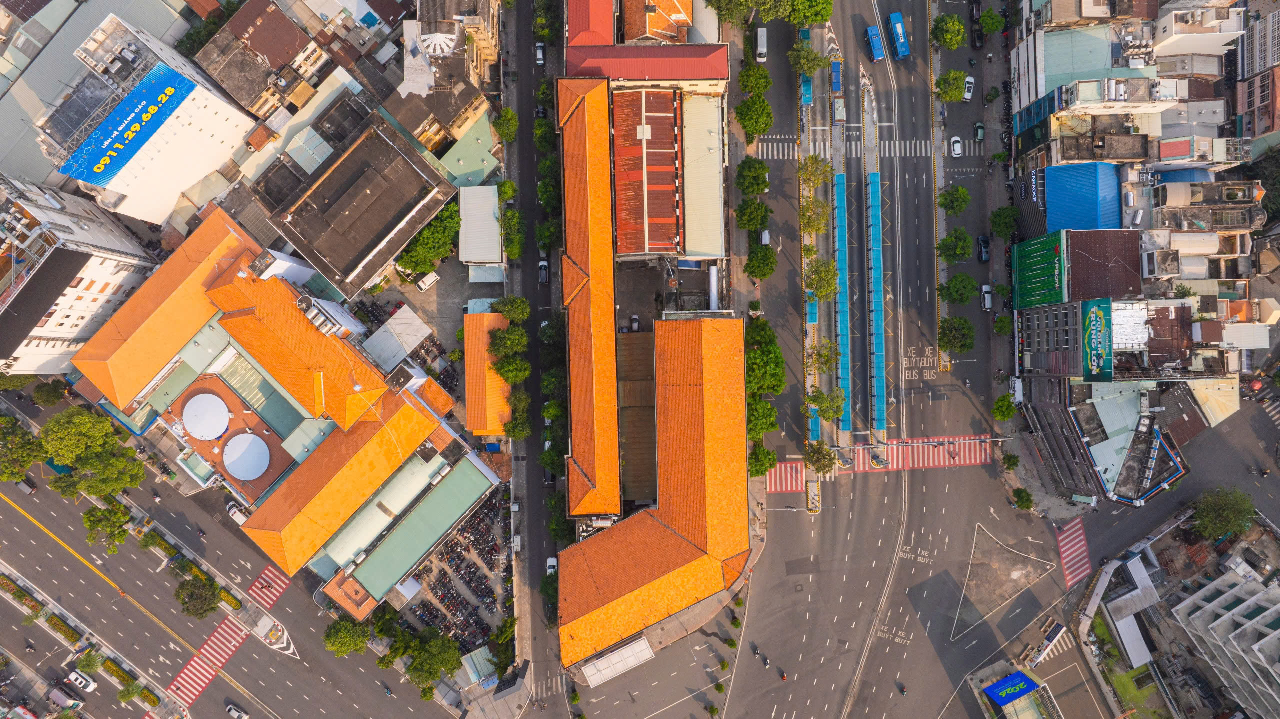 Tòa nhà cổ 111 năm tuổi gần chợ Bến Thành ở TP.HCM có gì đặc biệt?- Ảnh 11.