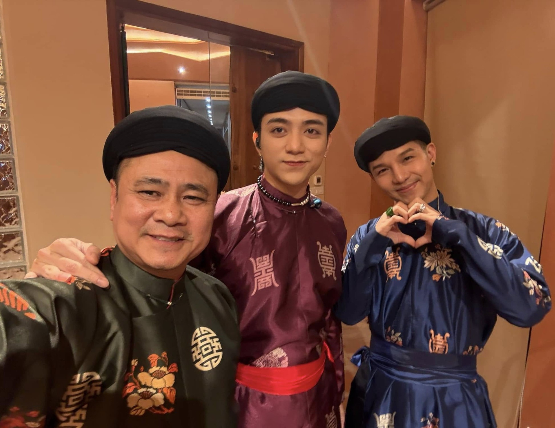 Việt Nam có Giám đốc Nhà hát vừa bảo vệ thành công luận án Tiến sĩ, chạy show Bắc - Nam cả nước biết tên- Ảnh 6.