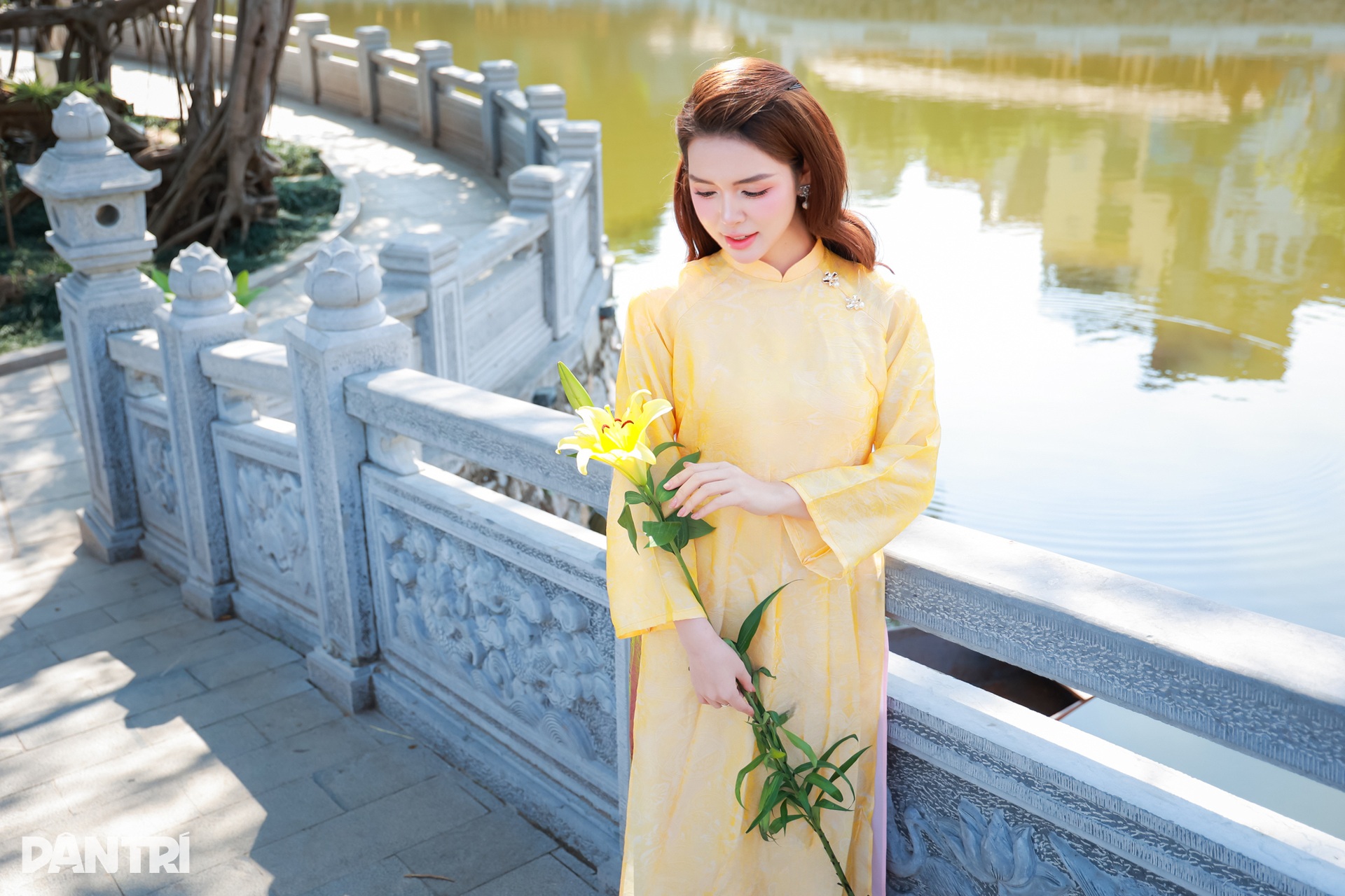 Nữ diễn viên xinh đẹp phim giờ vàng VTV gợi ý cách chọn áo dài mặc Tết 2026 - 12