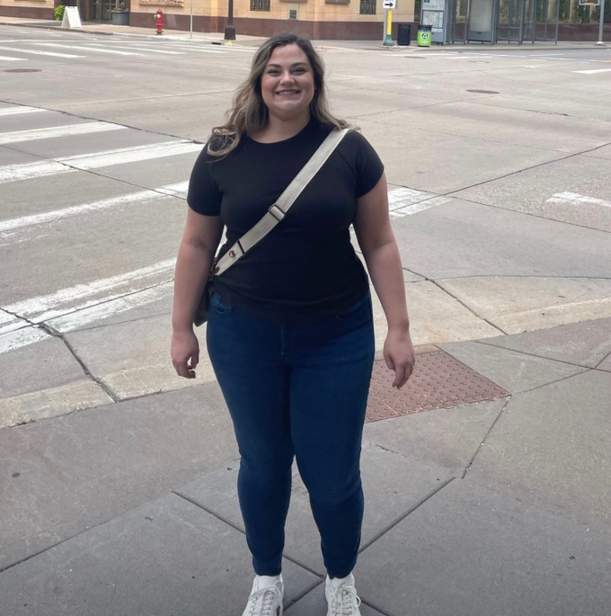 Hayleigh trước khi giảm 45kg. Ảnh: Instagram hayleigh_fit