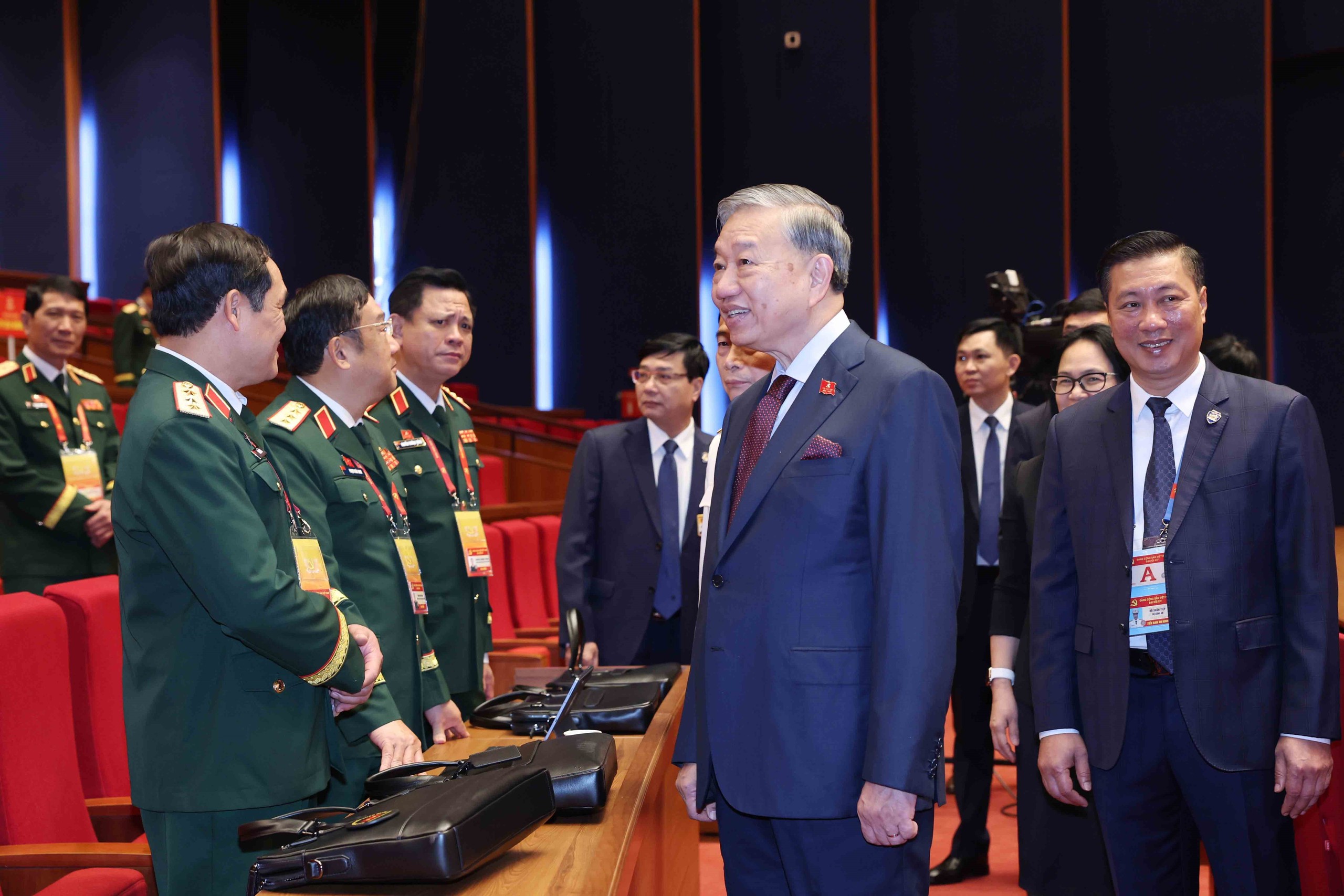 Lãnh đạo Đảng, Nhà nước dự phiên họp trù bị Đại hội XIV của Đảng - Ảnh 3.