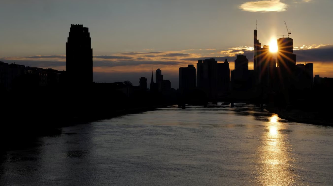 Buồn của nền kinh tế lớn nhất châu Âu: Hơn 17.600 doanh nghiệp sụp đổ chỉ trong 12 tháng, kỷ lục 20 năm chưa từng có tiền lệ- Ảnh 2.