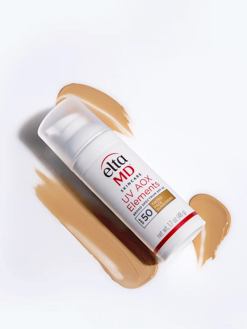 Quy trình skincare buổi sáng cho da có dấu hiệu lão hóa: Bảo vệ mạnh mẽ, hiệu quả từ làm sáng tới trẻ hóa da- Ảnh 5.