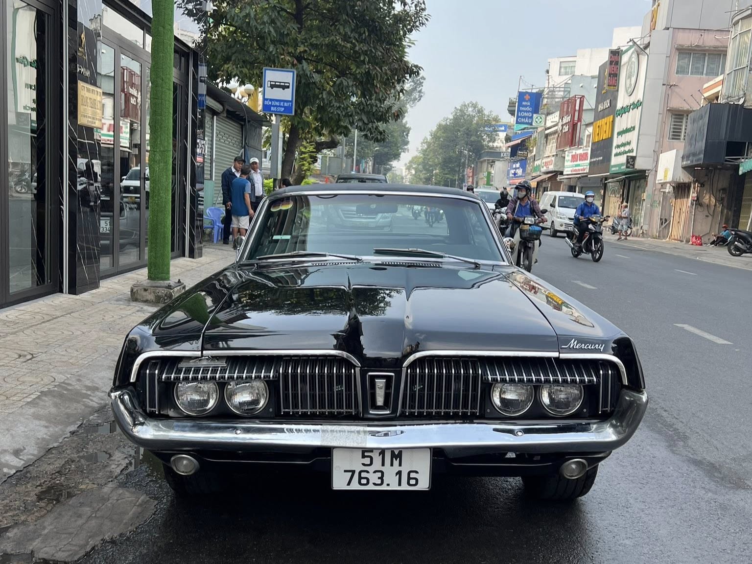 Ông Đặng Lê Nguyên Vũ cầm lái ‘hàng hiếm’ Mercury Cougar 1968 xuống phố: Gần 60 năm tuổi vẫn chạy bốc, mảnh ghép mới trong bộ sưu tập 4.000 tỷ đồng- Ảnh 2.