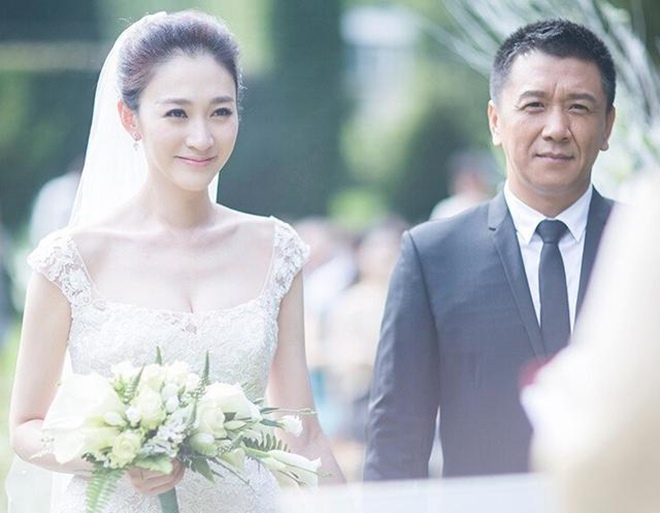 Lắc đầu ngao ngán sao nữ xinh đẹp khổ trăm đường vì yêu cuối cùng làm tổn thương kẻ khác- Ảnh 5.