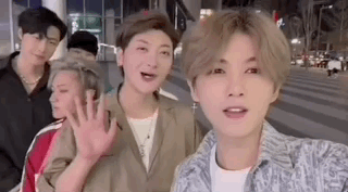 Kiếm 19 tỷ/tháng nhờ bắt chước người nổi tiếng- Ảnh 7.