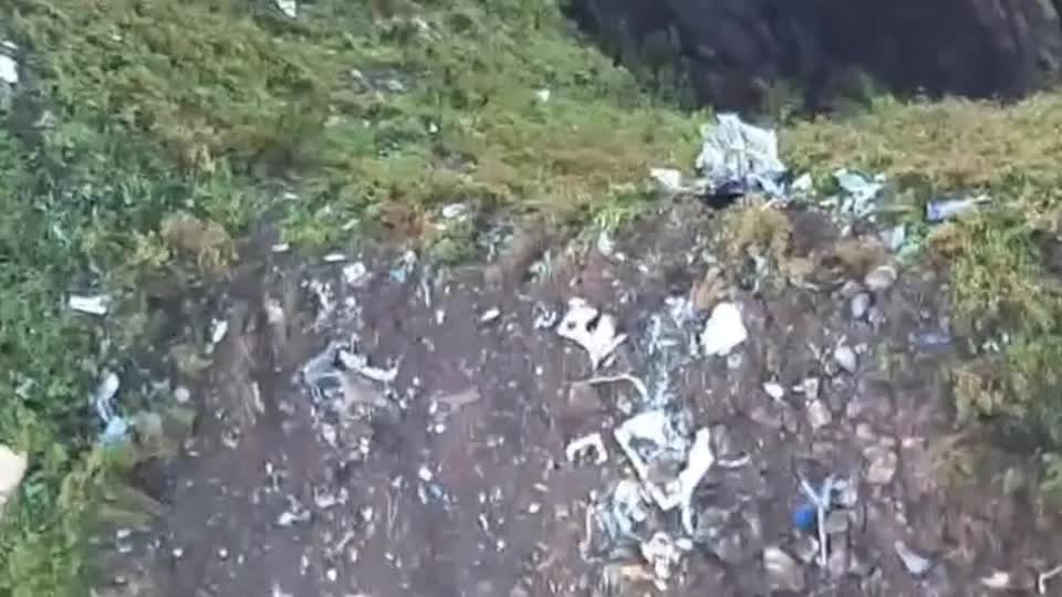 Cận cảnh hiện trường thương tâm vụ máy bay 