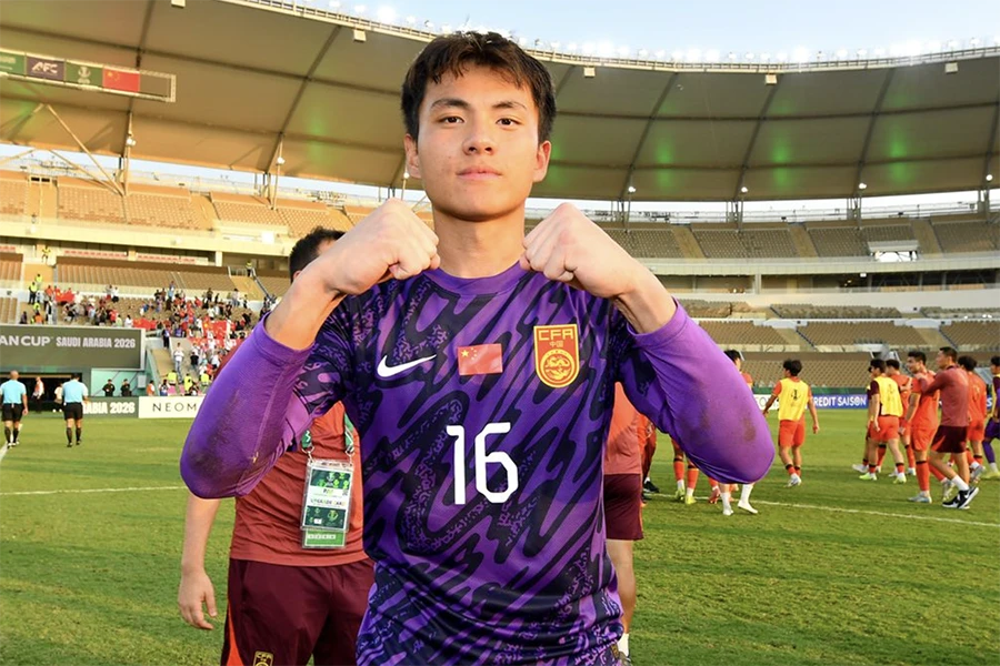 Li Hao là người hùng của U-23 Trung Quốc. ẢNH: AFC u-23-viet-nam-trung-quoc-li-hao.png