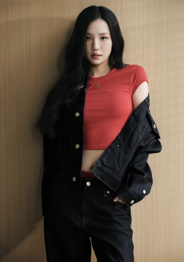 Phối đồ denim đồng điệu cho phong cách thời thượng mỗi ngày- Ảnh 8.