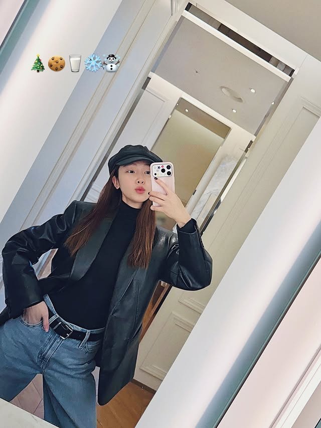 1768815865 676 Chi em Van Kieu huyen thoai nhat showbiz Sanh