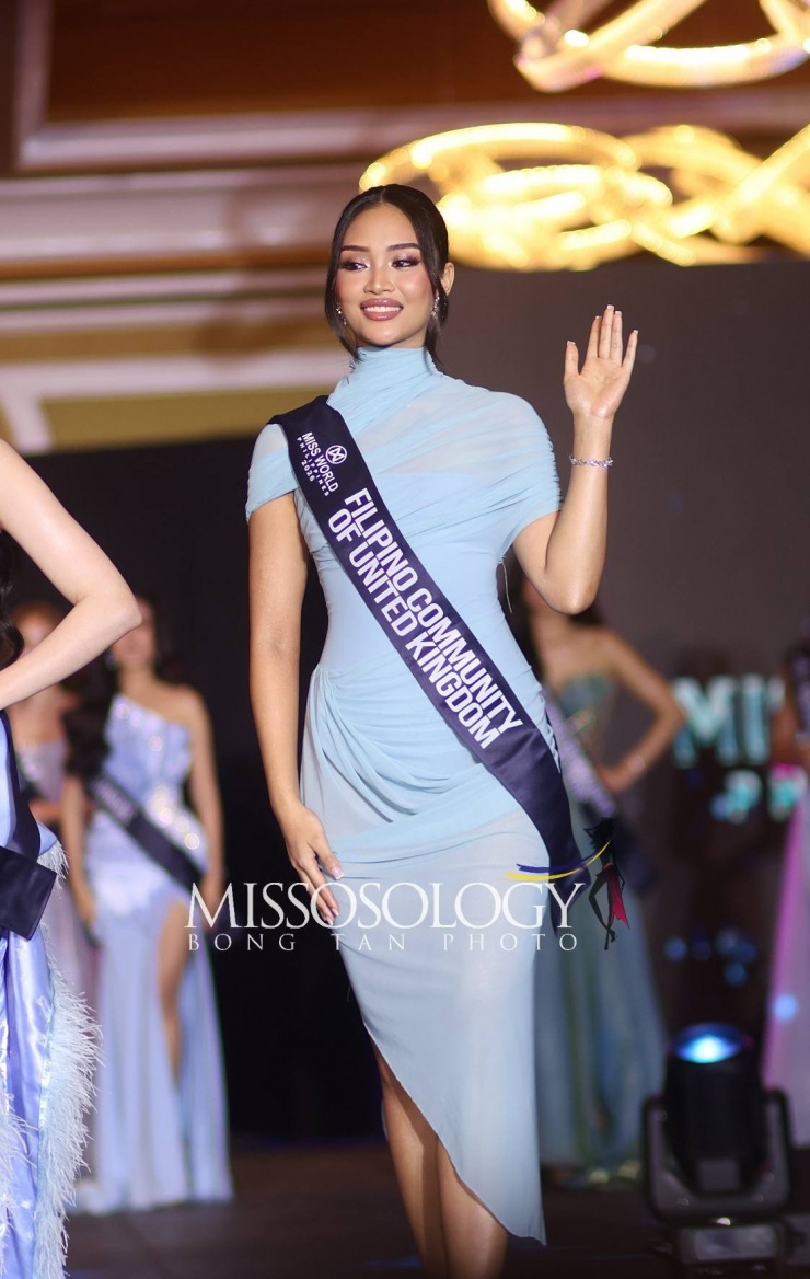 Người đẹp Margarethe Elize Romano là đại diện cộng đồng Philippines tại Anh. Cô từng giành giải á hậu tại cuộc thi Miss Universe Philippines United Kingdom 2024.