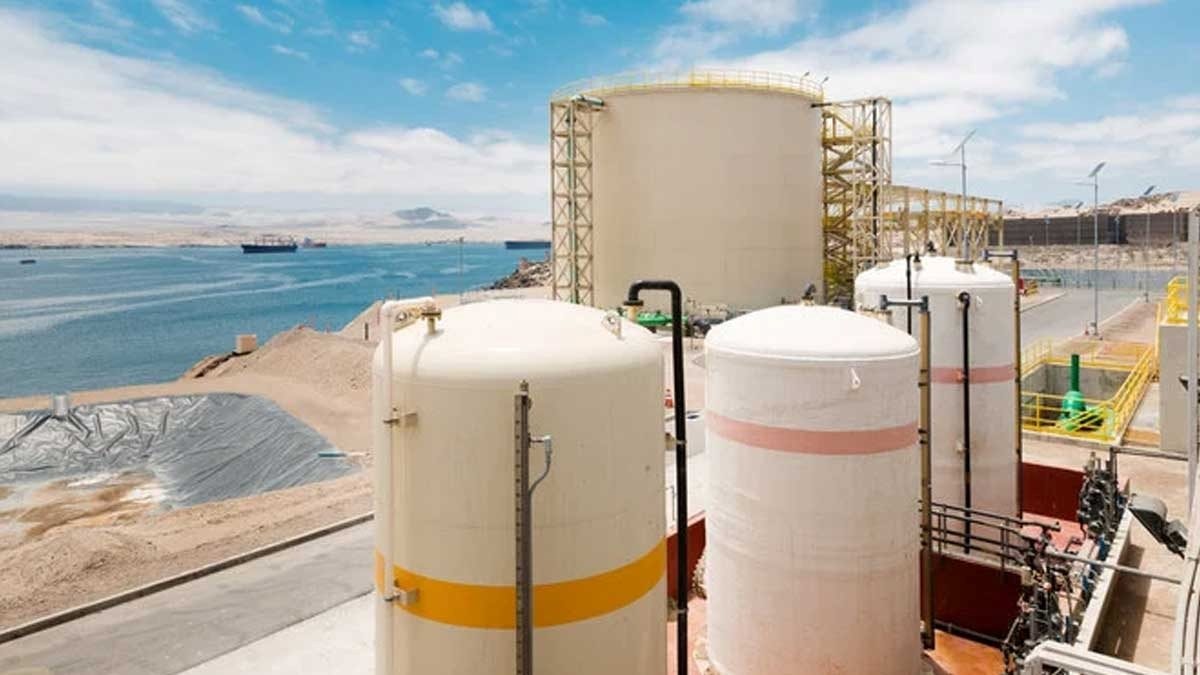 Siêu kỳ tích gọi tên quốc gia này: Bơm hàng tỷ lít nước biển, xây 