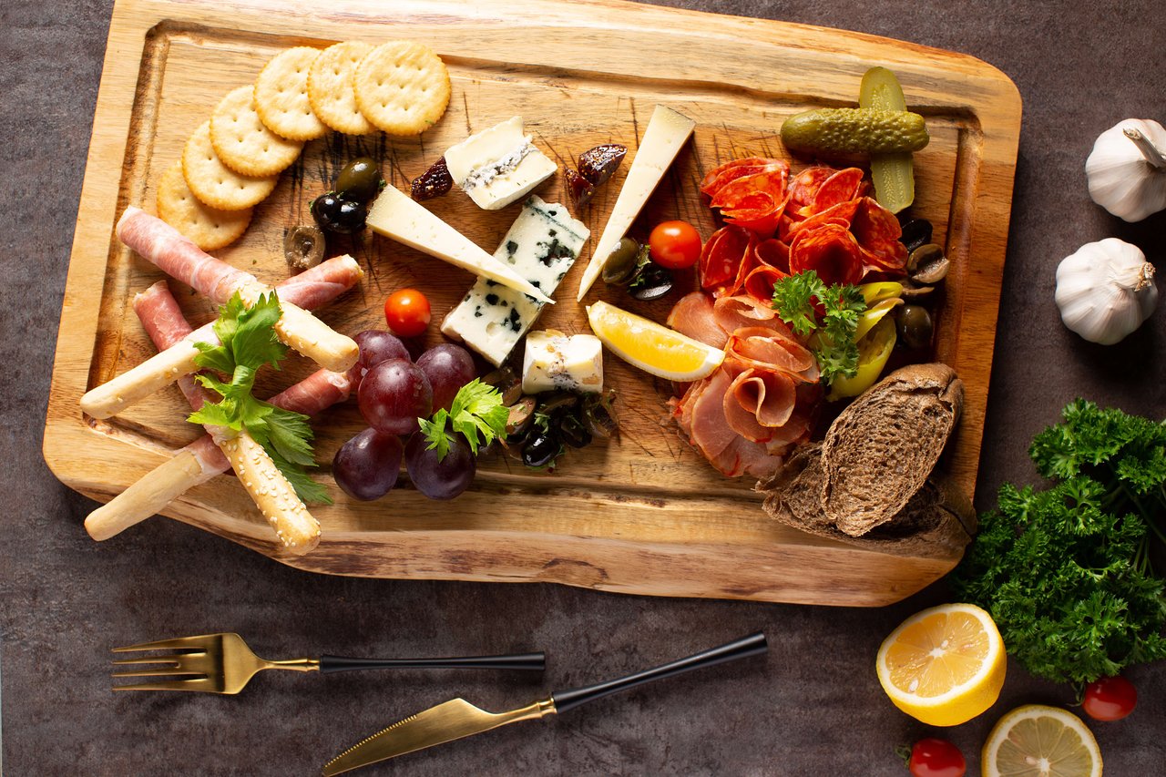 Món ăn bình dân trời Tây về Việt Nam thành đặc sản giá cắt cổ nhưng vẫn khiến giới trẻ phát cuồng- Ảnh 3.